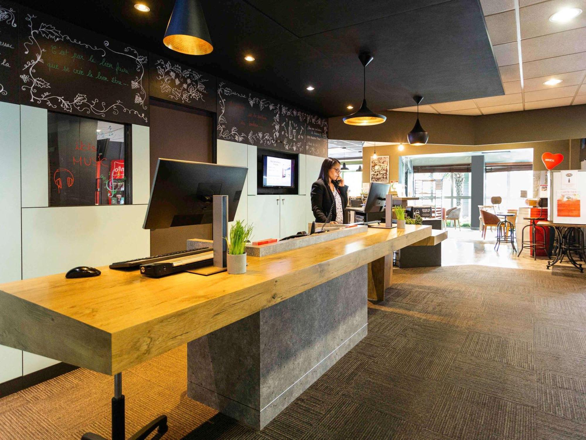 Ibis Bordeaux Pessac Route Des Vins Hotel Exterior foto